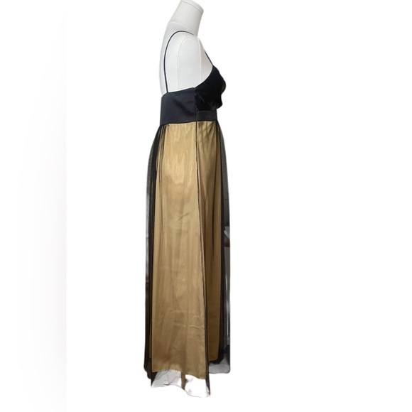 María Bonita ,Elegant Black and Gold Evening Gown - Picture 3 of 9